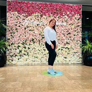 Meet your Posher, Aliset johana